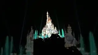 #shorts DISNEY LIGHTS#amazinglight #amazingsounds #colorfullights #shorts DISNEYLAND 2022