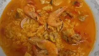 ARROZ CALDOSO CON MARISCO Y POLLO