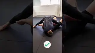 Darce choke control to finish ✅ #bjj #bjjtechnique #rightwrong #nogi