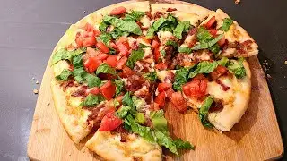 IT'S BACON! B.L.T. Pizza