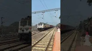 WAP7💥12518 Garib Rath Express WAP7 Locomotive #shorts #viral #trending #ytshorts