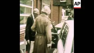 SYND 6 8 78 WORLD'S FIRST TEST TUBE BABY LEAVES OLDHAM HOSPITAL FOR HOME