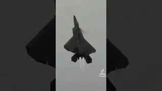 #viral the f-22 the world best jet in the world