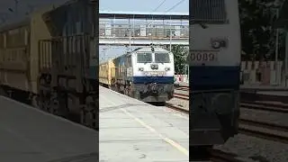WDP4 (20089) BGKT DIESEL LOCOMOTIVE WITH (04705) - HANUMANGARH - JAIPUR SPECIAL FARE SPECIAL TRAINS