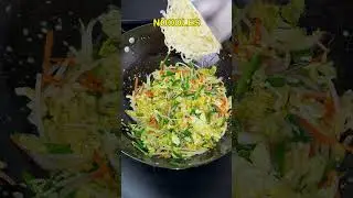Fried Noodles with Egg & Veggies: Too Tasty to Handle 🍳🍜 #FriedNoodles  #VeggieStirFry #WokCooking