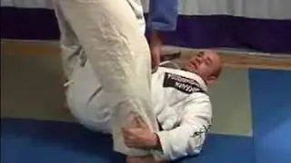 Advanced Brazilian Jiu-Jitsu Moves : Advanced Brazilian Jiu-Jitsu Open Guard Standing Sweep