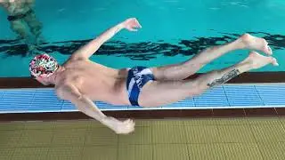 delfino, come coordinare l’azione delle gambe e delle braccia (mai così)
