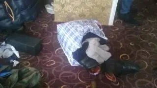 Обыск в гостинице Элит Клуба: две гранаты, ножи, патроны и т.д.