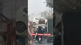 Lahore Traffic Police CLEAN Akbari Mandi Road #trending #viral #youtubeshorts #love #reels #shorts