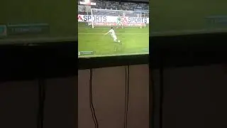Foca se traba antes de meter penal FIFA20