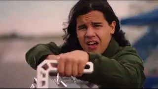 The Flash 4x01 Barry come back from Speedforce