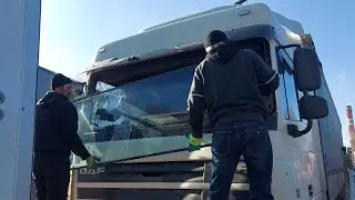 DAF 105. Замена лобового стекла.