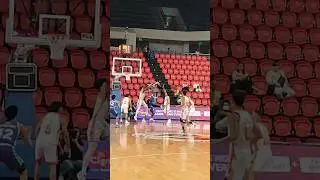 Converge vs. NorthPort: JERICK BALANZA RUNNING SHOT