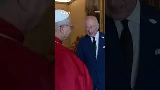 King Charles becomes first British monarch to pray in public with a Pope #king #pope