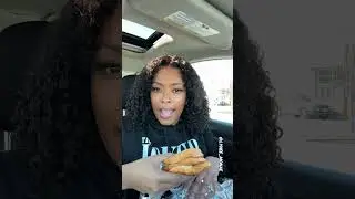 Popeyes fish sandwich is BACK! #popeyes #fish #foodshorts #shorts #eatingshow #foodreview #fastfood