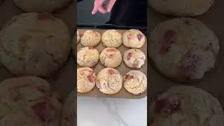 Homemade Sourdough Strawberry Muffins #baking #lcjensen #recipe #muffins #treat #breakfast #snack