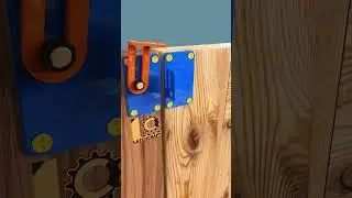 Automatic Wooden Lock &ndash; So Satisfying to Watch! 🎧📏#WoodenLock #LatchCraft #DIYWoodwork #Shorts