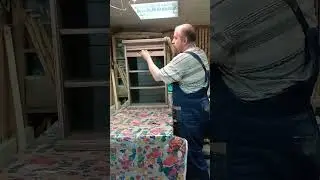 Scaffale per articoli vari - Полка для мелочей готова!