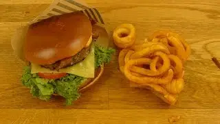McDonald's - Signature Guacamole Beef TS & Curly Fries