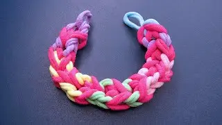 How to make a simple Heart bracelet with rubber bands using fingers. Great knot trick and skills.