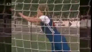 Zdeňka &Scaron;ilhav&aacute; 74.56 discus throw World Record