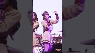 Praew BNK48 'Heavy Rotation' 4K Fancam | CATEXPO 12  251129