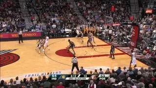 Batum Oop Dunk - 1.22.2011 vs Pacers [HD]