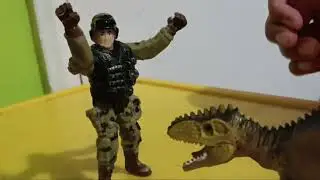 MILITARY VS DINOSAUR 