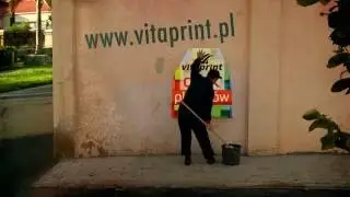 vitaprint drukarnia plakat&oacute;w, rollup, winder&oacute;w i potykaczy reklamowych