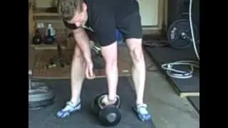 Easy way to lift 2 kettlebells in one hand