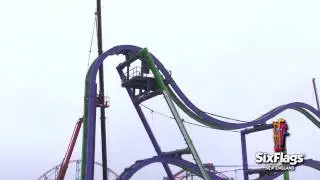 THE JOKER&trade; 4D Free Fly Coaster Topping Off