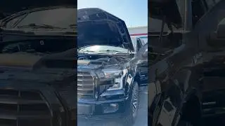 Что вызывает дребезжащий звук при запуске двигателя Ecoboost 3,5 л на F-150 2017 года выпуска?