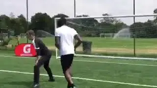 Usain Bolt Insane Nutmeg