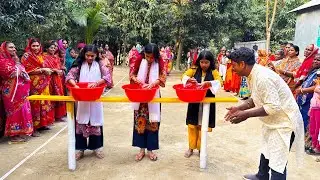 Whoever runs first and fills the bottle with water with their hands will be the winner today.