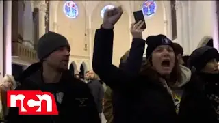 Protesters Disrupt Church Service in Minnesota | Pastor Alleged ICE Officer | Headline News