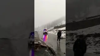 Live snow fall kaghan valley 🤗 #naran #snowfall #beautiful #love #adventure