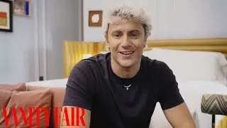 Nicolò Martinenghi si prepara per la festa dei 30 anni di DoDo Jewels | Vanity Fair Italia