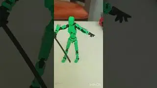 Бой Lucky Titan против игрушек 2