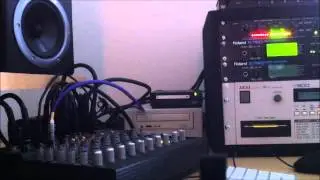 Meld - Roland S-760, Akai S900, Alesis 3630 - French House