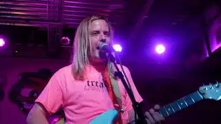 Sundressed  -  So Poetic LIVE