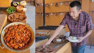 MAMA SE FUE DE LA CASA LES PLATICO QUE PASO y Tambien Les Preparo Chilaquiles Picosos Para La Resaca