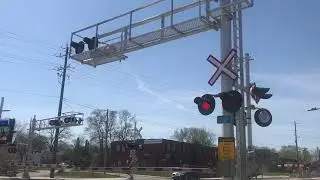 Northbound GO Train at Newmarket GO, Newmarket, ON | New Angle