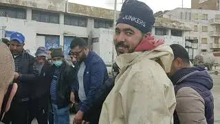لحظة دخول سفينة الحاج بوعلام الا الميناء