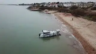 Eccentric Hill head resident defies the tide