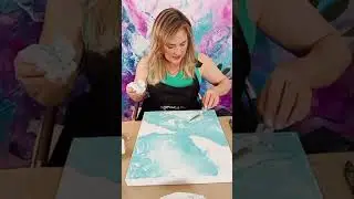 Como pintar uma tela abstrata.