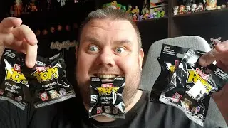 Unboxing FNAF Bitty Pops &ndash; Can We Find GOLDEN FREDDY?!  | Funko Five Nights At Freddys