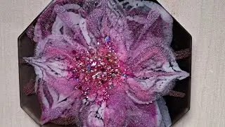 Resin 3D Bloom #resinphotoframe #epoxyresinart #resinart #resincrafts #resin #epoxyart # diy