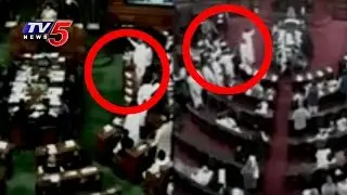 Parliament Winter Sessions: Ruckus in Lok Sabha and Rajya Sabha Over Currency Ban | TV5 News