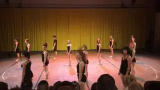 Ecole Nationale de Cirque de Chatellerault,  danse des P19 (classe de seconde)