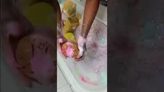 🌈 Rainbow popsicle soap 🧼 overload with me#enjoy l😍  cleaning #flufy vedio  #cleaningmotivation 🌈